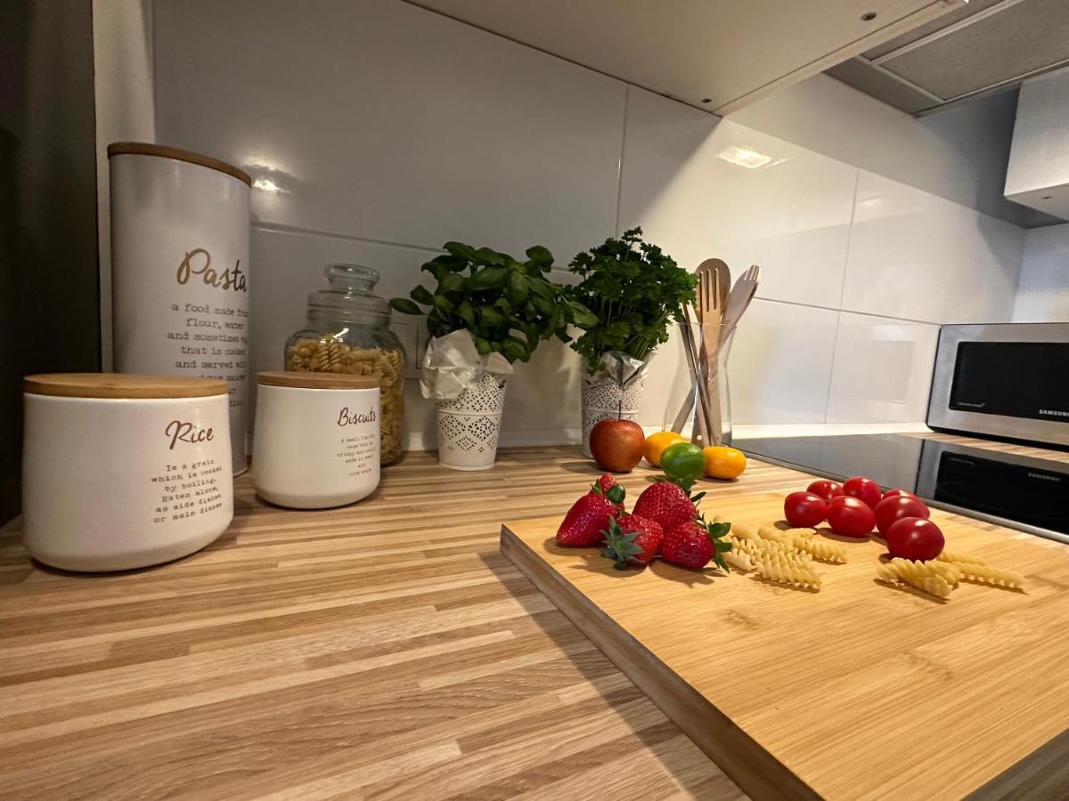 Apartament Wroclawia Bagian luar foto