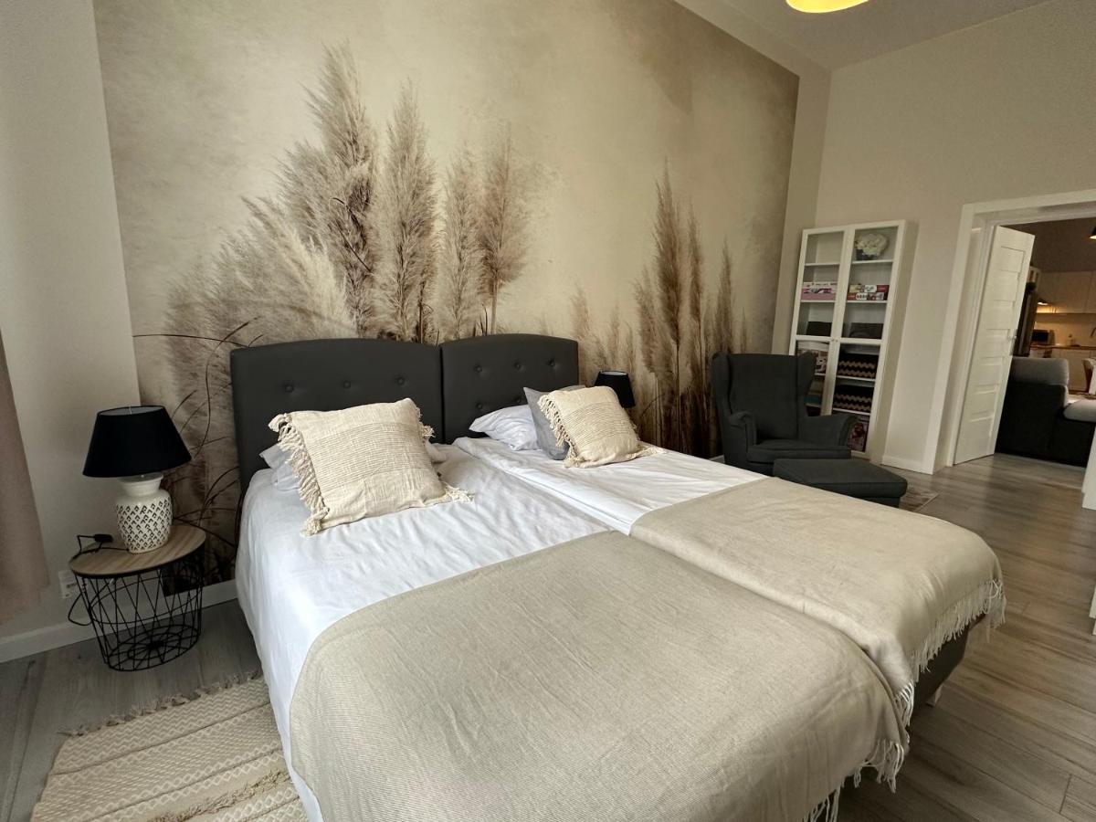 Apartament Wroclawia Bagian luar foto