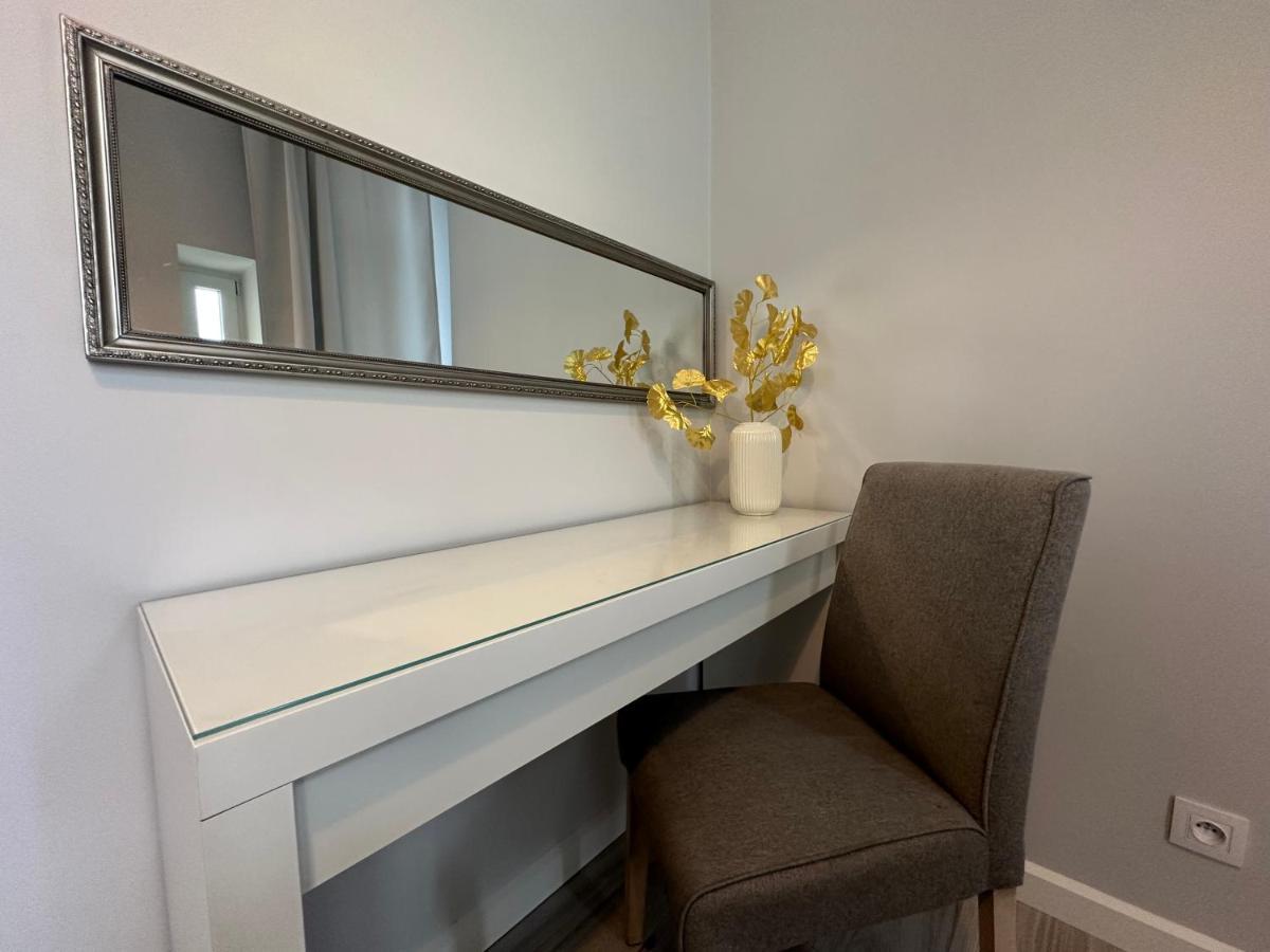 Apartament Wroclawia Bagian luar foto