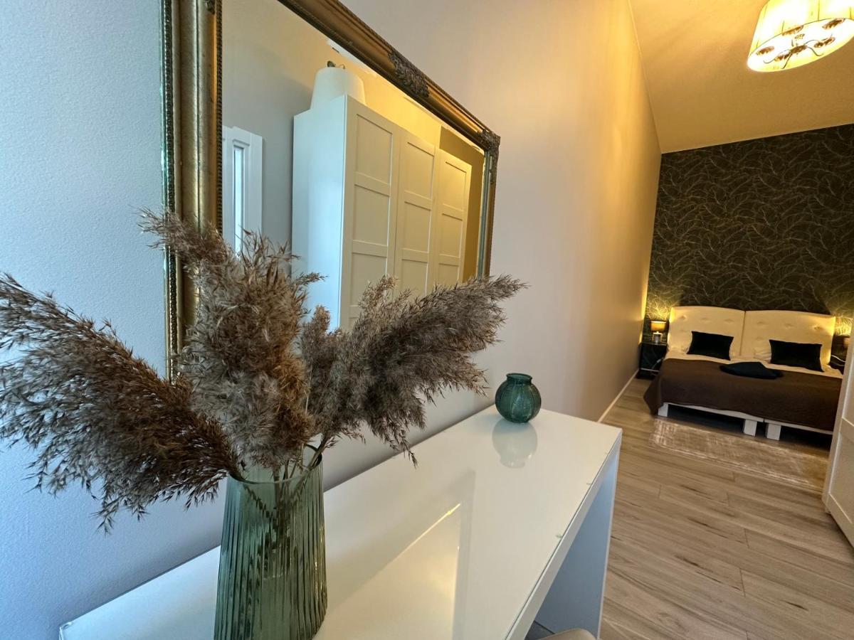 Apartament Wroclawia Bagian luar foto